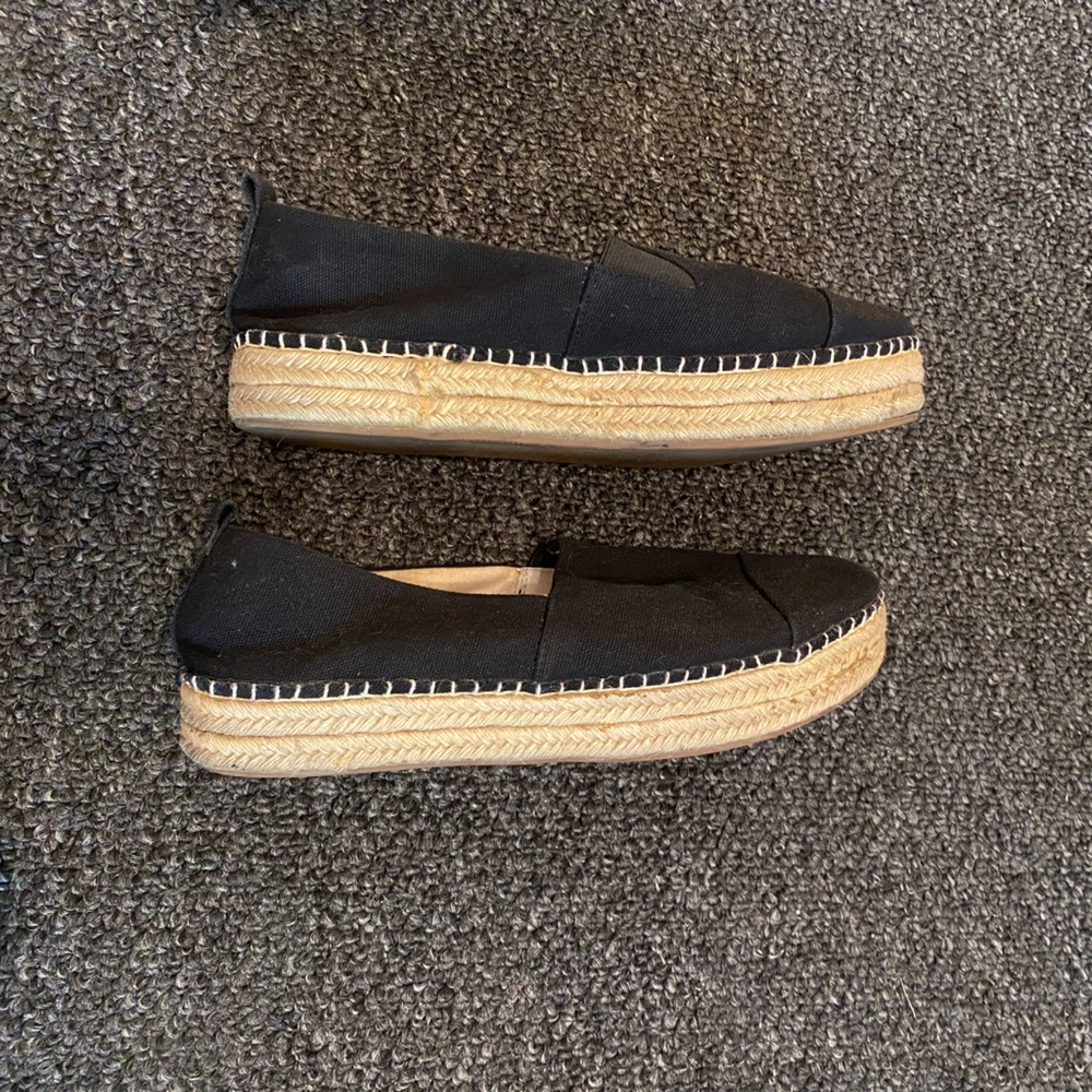 Steve Madden slip on espadrille moccasin
